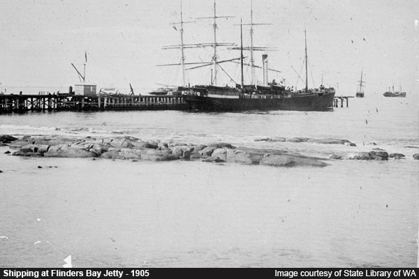 Shipping at Flinders Bay